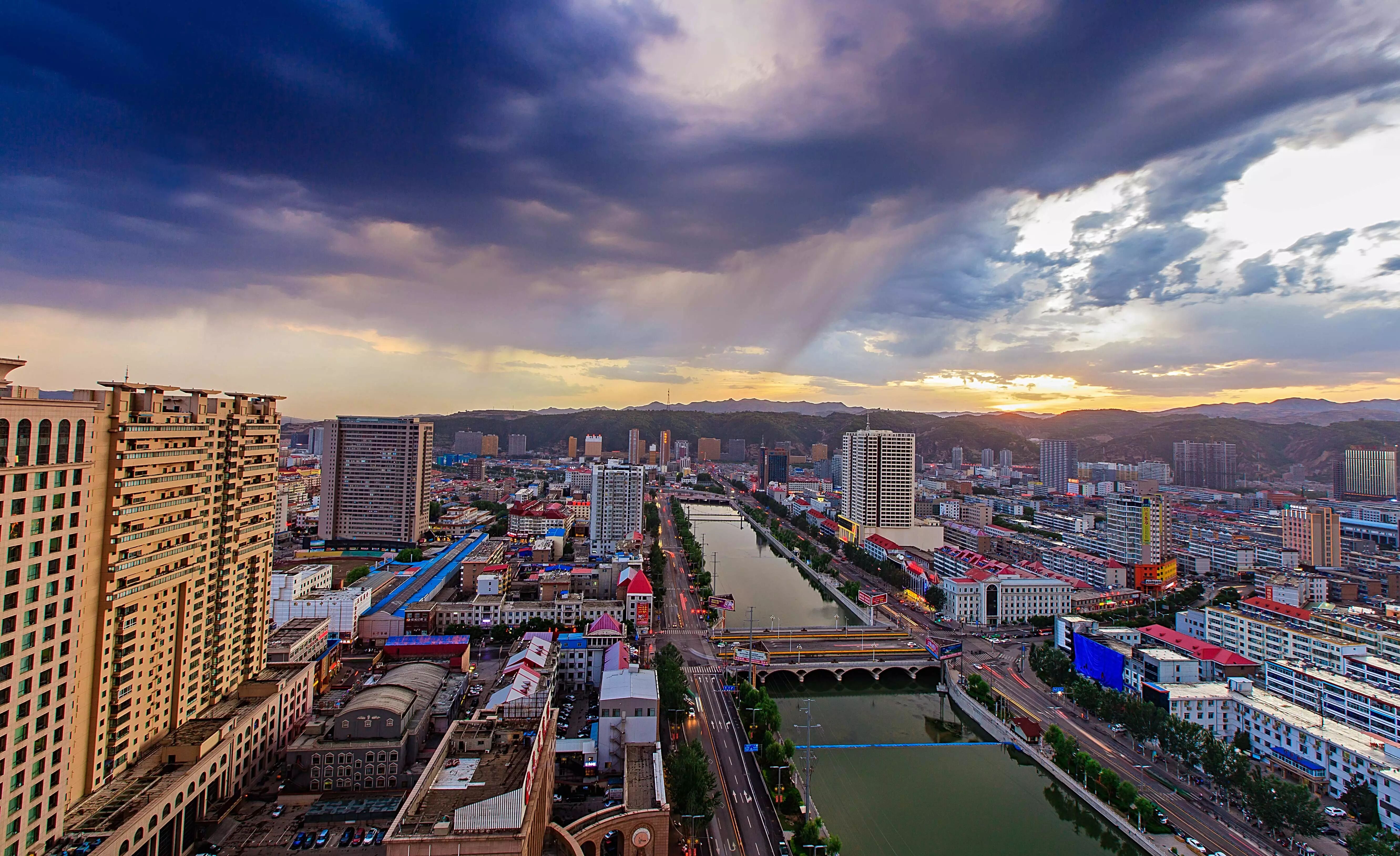 吕梁背后的故事,我的大学生涯心得探寻之旅